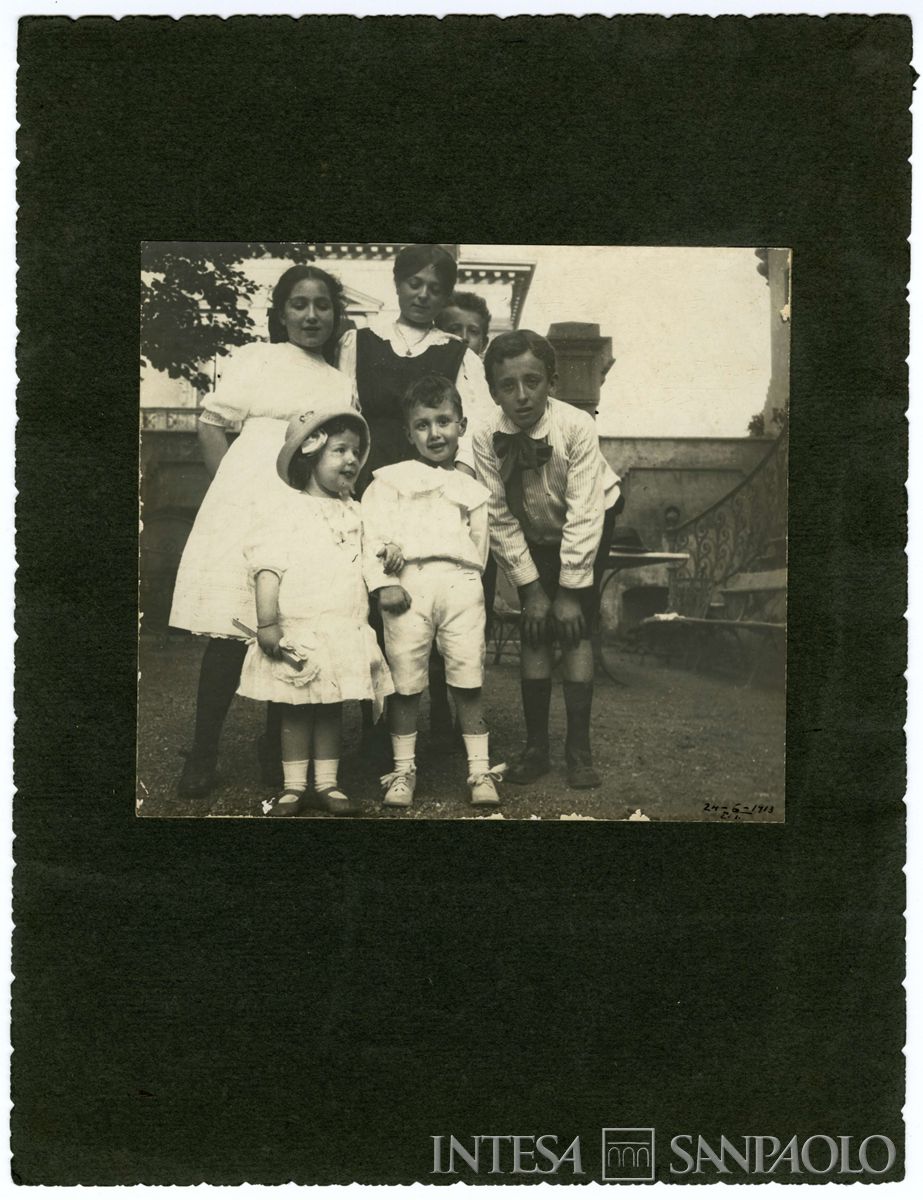 Toeplitz Sofia e Enrichetta (Rysia), 24 giugno 1913 (fotografo sconosciuto)