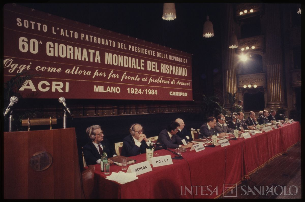 Giornata Mondiale del Risparmio: celebrazione al Teatro alla Scala, Milano, 11 novembre 1984 (fotografo sconosciuto)