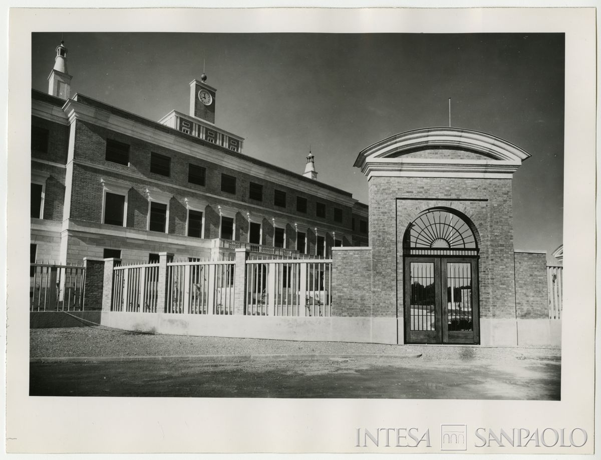 BCI, Parma: Centro Amministrativo Elettronico (C.A.E.), 1941-1945 (fotografo sconosciuto)