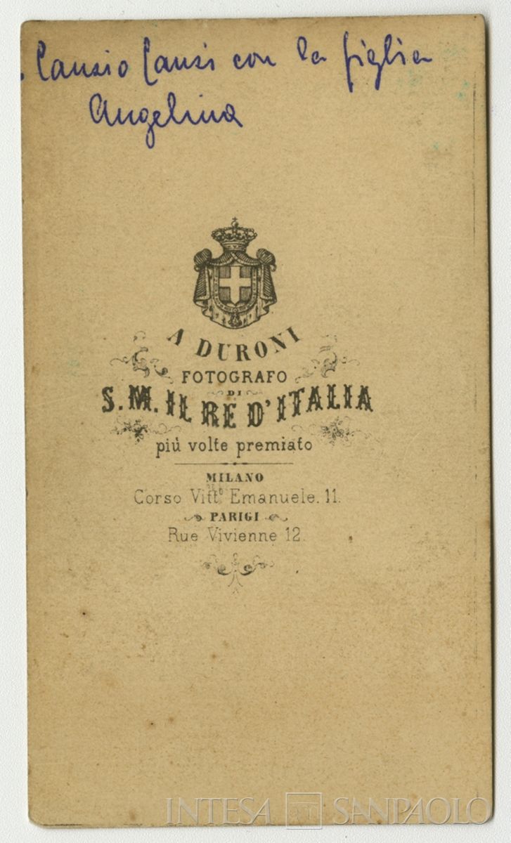 Canzio Canzi con la figlia Angela ritratti in studio, 1860 (foto di Alessandro Duroni, verso)
