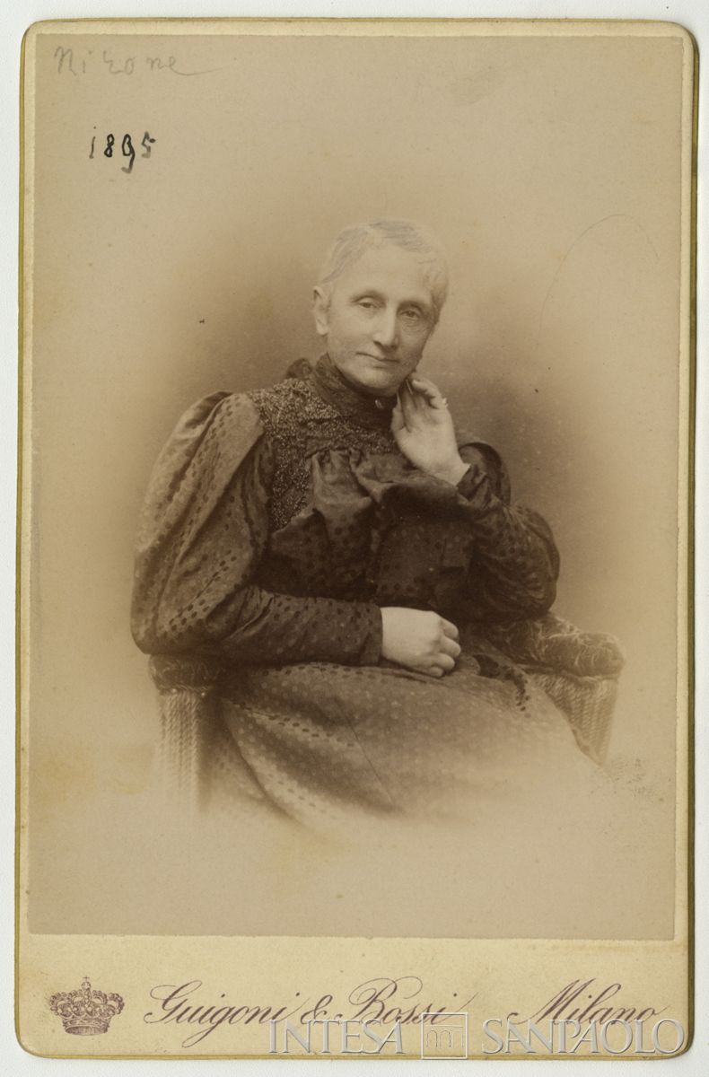 Maria Antongini, moglie di Luigi Canzi, 1895 (foto di Guigoni & Bossi)