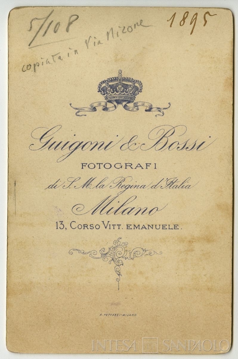 Maria Antongini, moglie di Luigi Canzi, 1895 (foto di Guigoni & Bossi, verso)