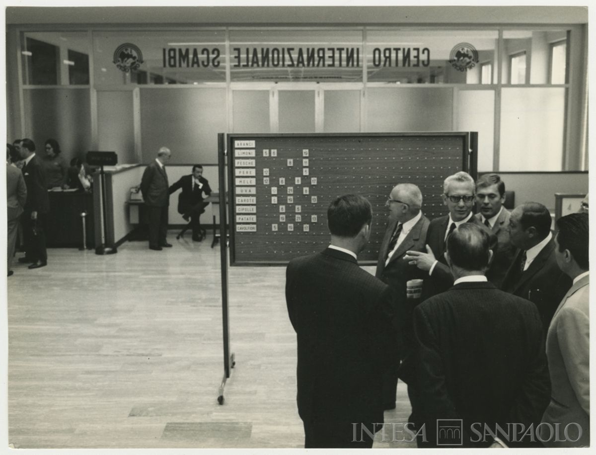 Ortocis: visita di Dell'Amore presso la nuova struttura, settembre - dicembre 1968 (Publifoto)