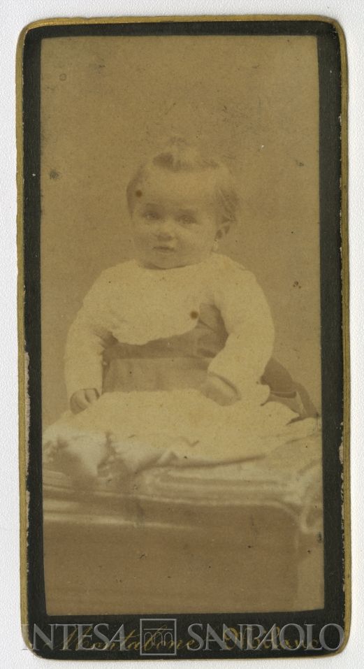 Ritratto infantile, post 1877 (foto di Montabone di Marcozzi e Sormani)