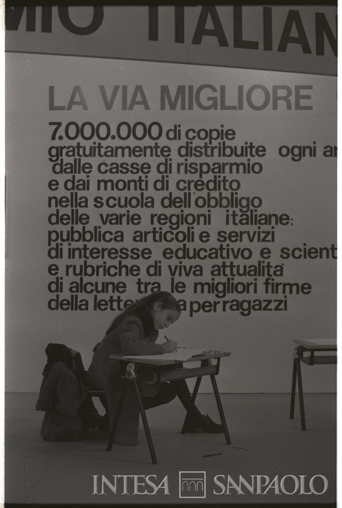 Milano, stand delle ACRI presso il 2° Salone dell'infanzia, novembre 1972 (Mauro)