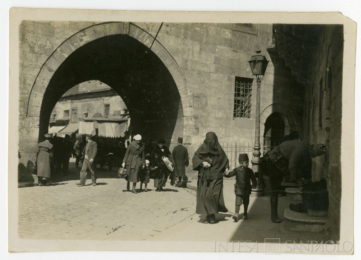 Scorcio di Costantinopoli, ultimo quarto 1800 - 1926 (fotografo sconosciuto)