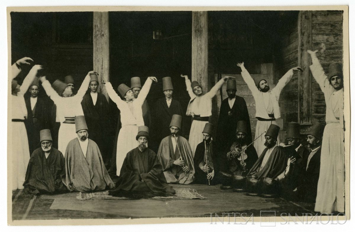 Derviches Mewlewy, ante 1886 ([Pascal Sébah])