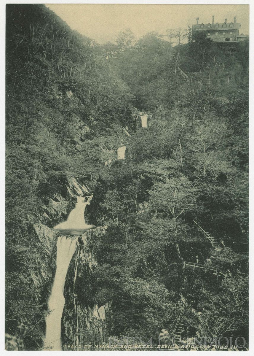 Aberystwyth, cascate di Mynach e, in alto, hotel nei pressi del Devil's bridge, post 1898 - 1901 (fotografo sconosciuto)