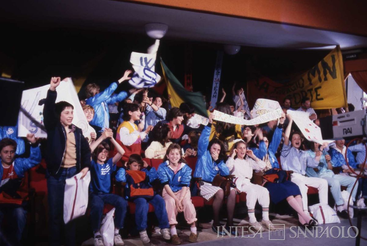 Econogioco 3, il pubblico di studenti delle classi non qualificatesi per la finale, 1984-1985 (fotografo sconosciuto)