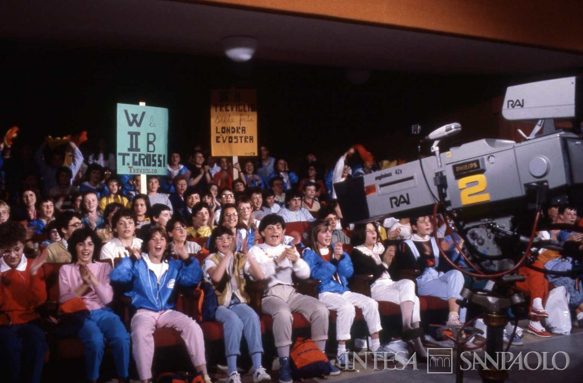 Econogioco 3, il pubblico di studenti delle classi non qualificatesi per la finale, 1984-1985 (fotografo sconosciuto)