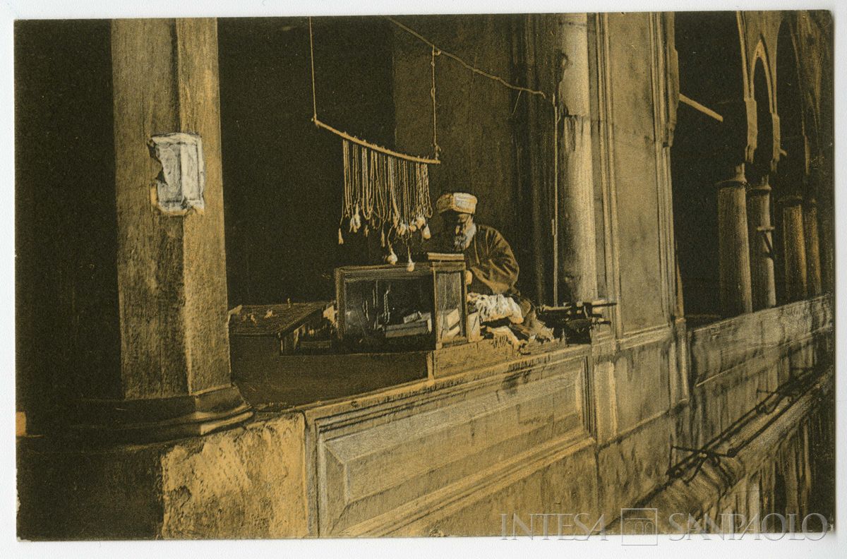 Mercante di rosari a Costantinopoli, ultimo quarto 1800 - 1926 (edizione E. F. Rochat)