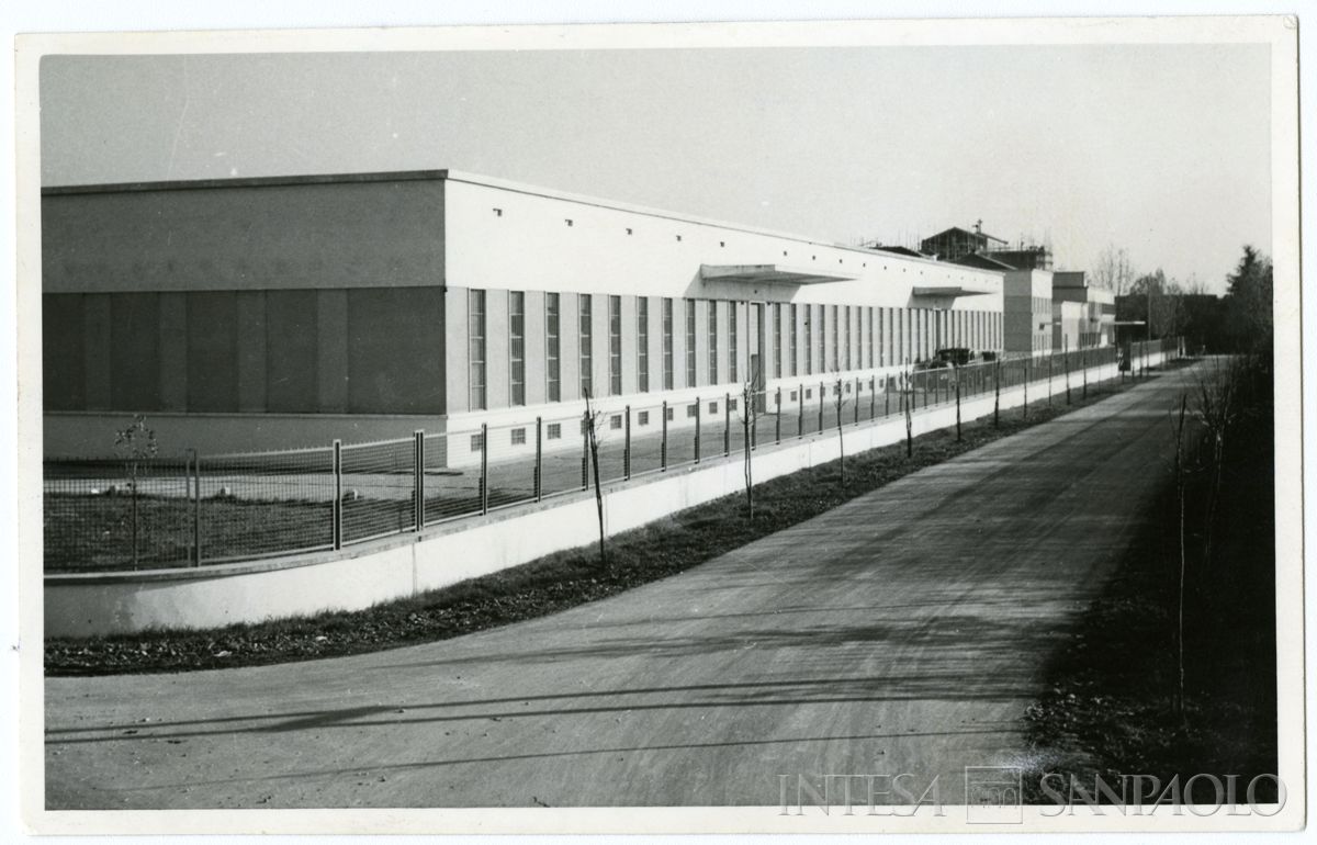 Immobiliare Caseifici Sociali, Pegognaga: esterno, 1955 - 1963 (fotografo sconosciuto)