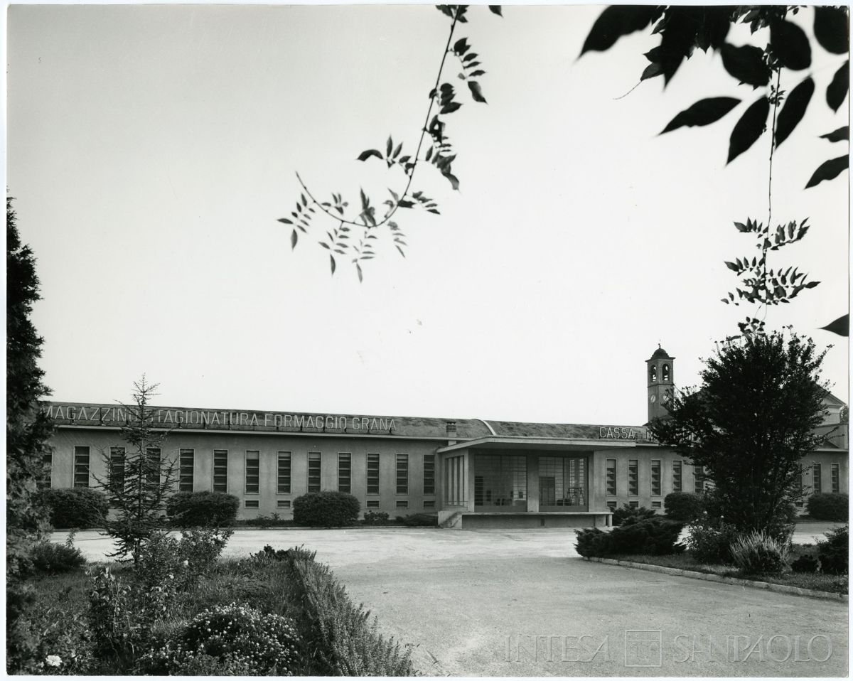 Magazzini Generali Fiduciari della Cariplo, Lodi: esterni, 1968 circa (foto di Publifoto)