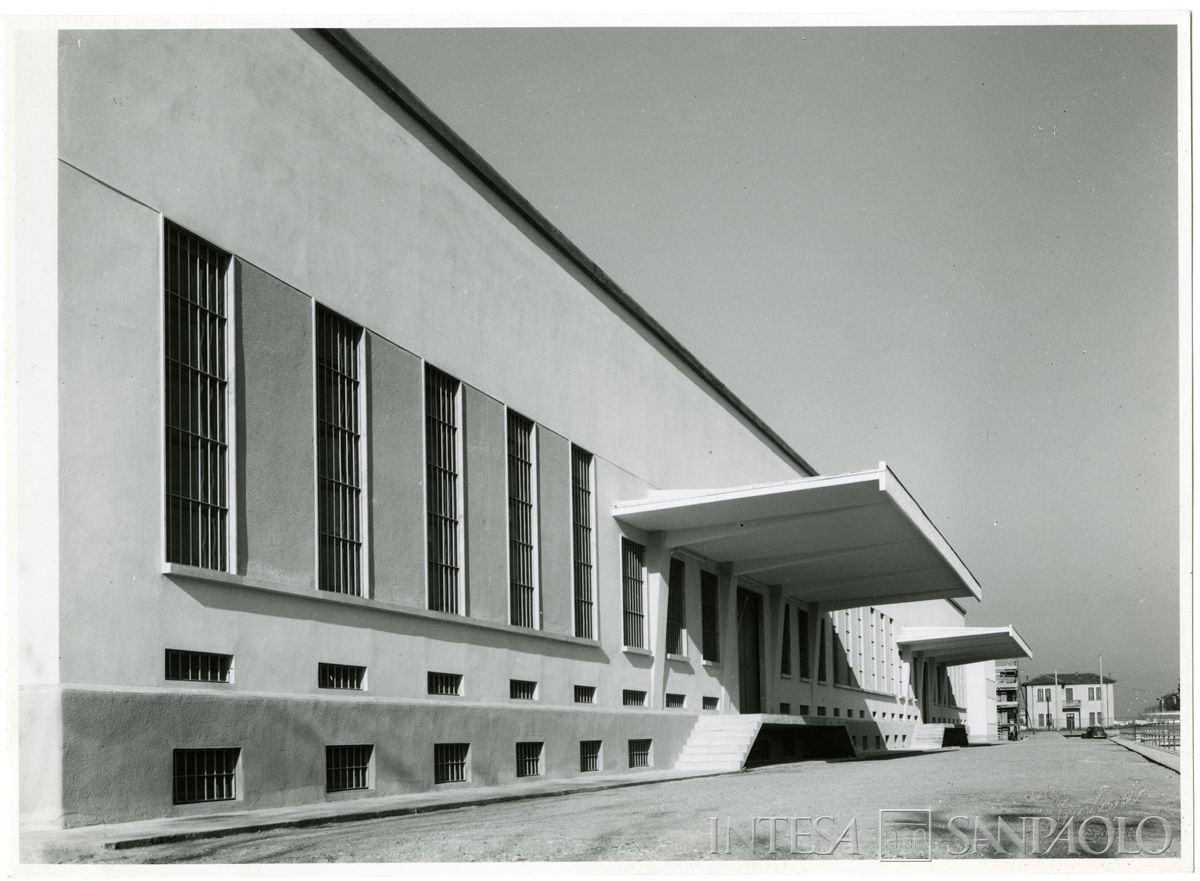 Immobiliare Caseifici Sociali, Mantova: esterni, 1961 - 1963 (foto Calzolari)