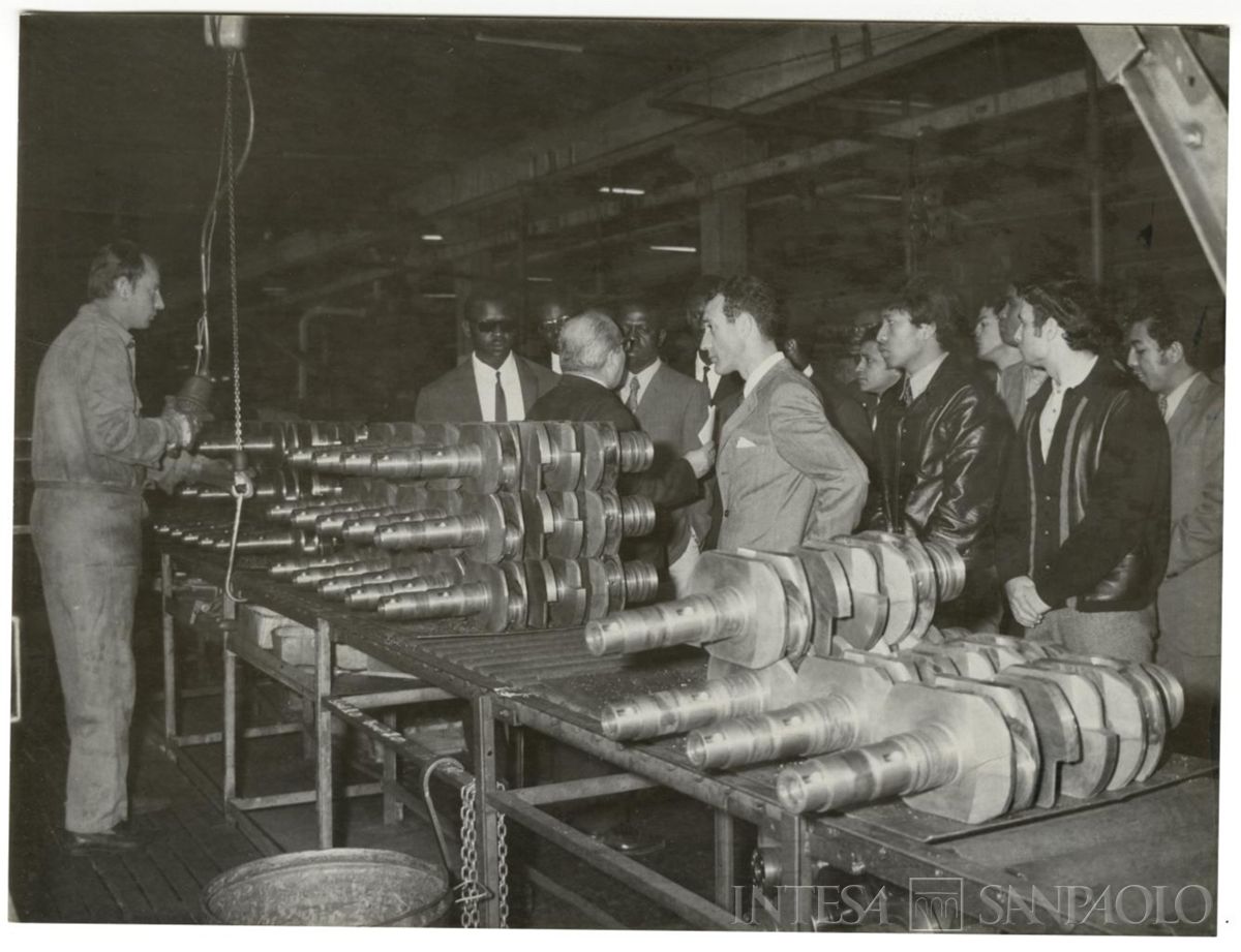 Visita dei borsisti del 3° corso allo stabilimento della SAME, ante giugno 1970 (Organizzazione APIS Stampa e Propaganda)