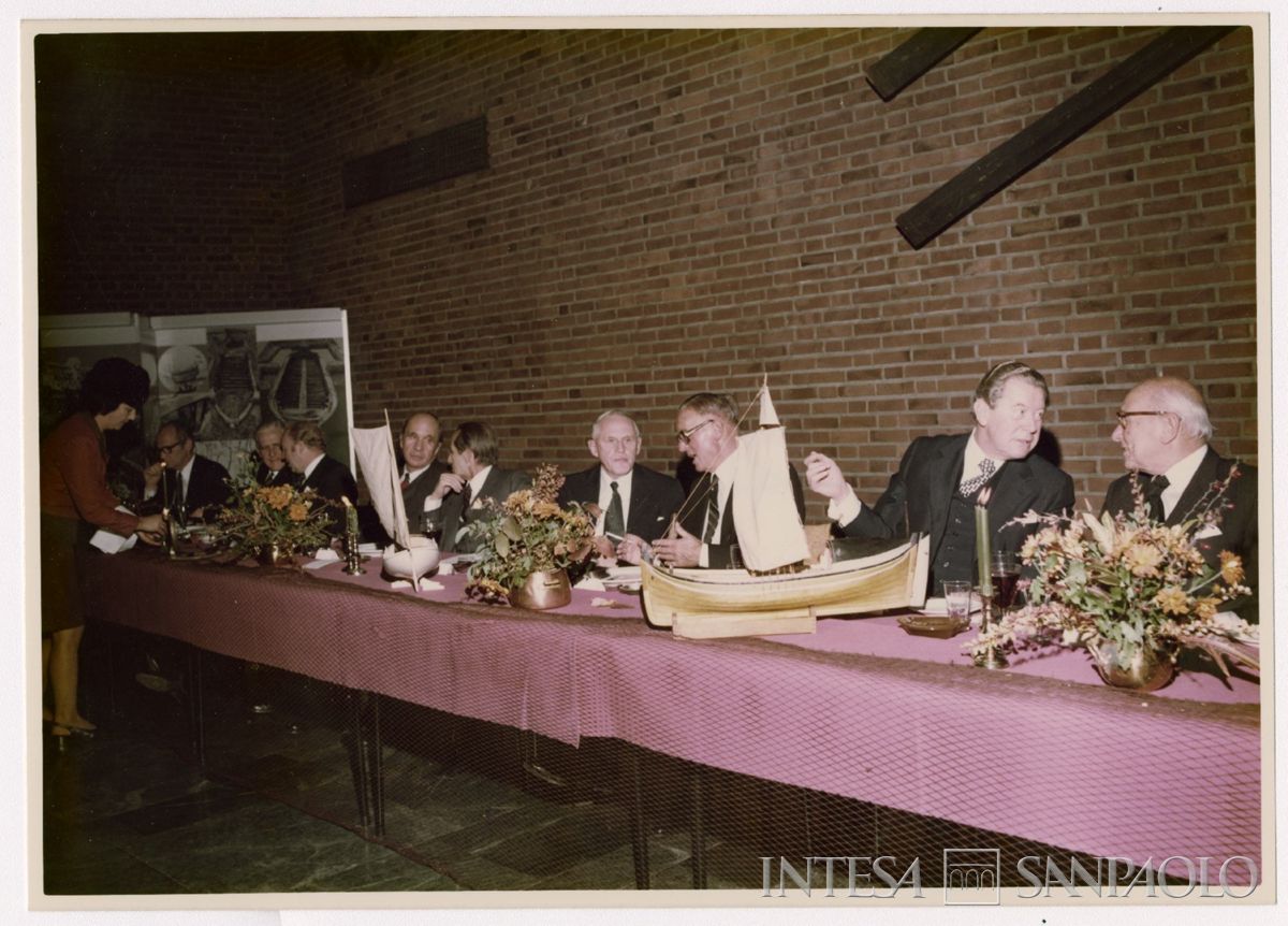 Cena in occasione della XLIX sessione dell'Institut International d'Études Bancaires, 17 - 18 ottobre 1975 (Fotograf Arve Ringen)