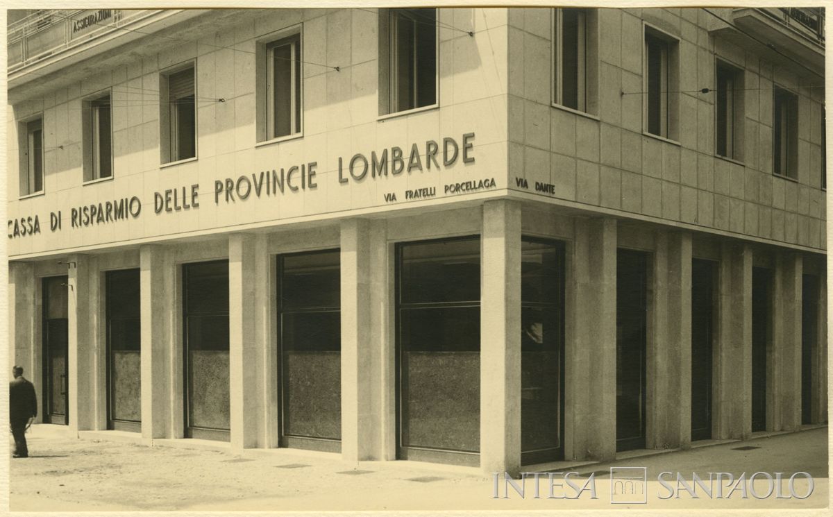 Inaugurazione della filiale Cariplo di Brescia, 06 - 07 luglio 1953 (foto di Cesare Allegri)