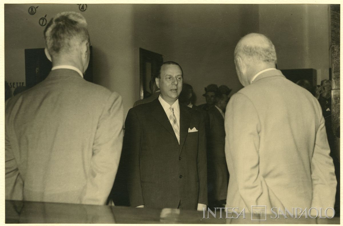 Inaugurazione della filiale Cariplo di Brescia, 06 - 07 luglio 1953 (foto di Cesare Allegri)