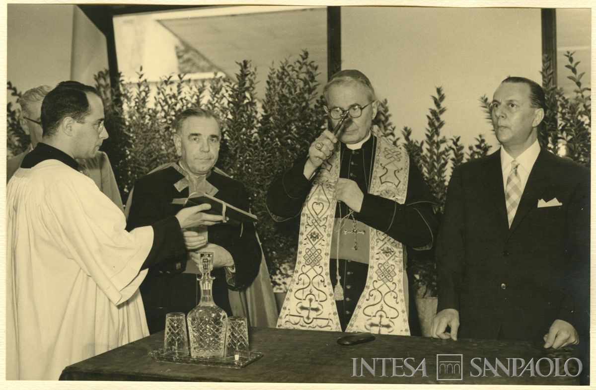 Inaugurazione della filiale Cariplo di Brescia, 06 - 07 luglio 1953 (foto di Cesare Allegri)