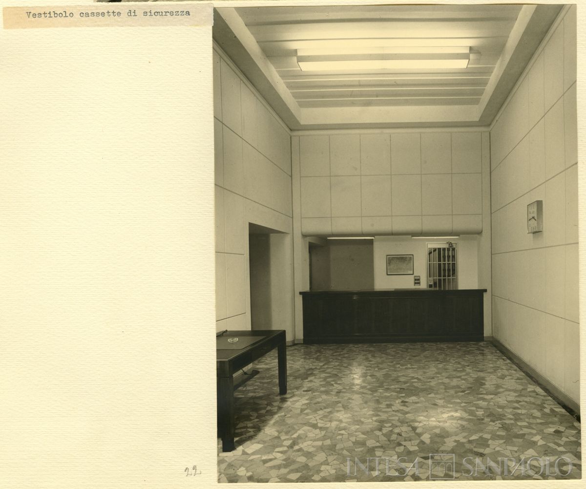 Inaugurazione della filiale Cariplo di Brescia, 06 - 07 luglio 1953 (foto di Cesare Allegri)