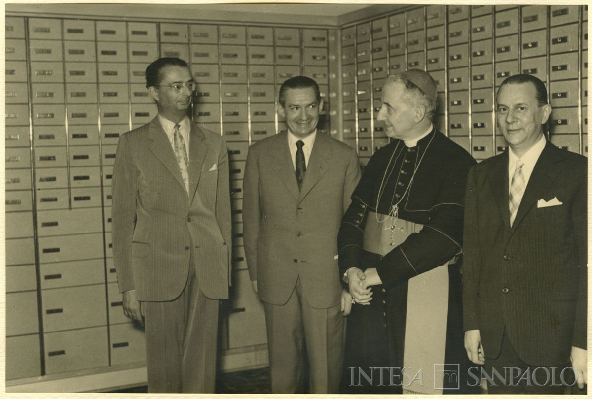 Inaugurazione della filiale Cariplo di Brescia, 06 - 07 luglio 1953 (foto di Cesare Allegri)