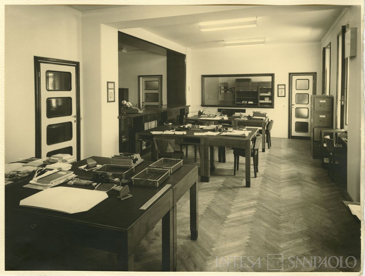 Inaugurazione della filiale Cariplo di Brescia, 06 - 07 luglio 1953 (foto di Cesare Allegri)