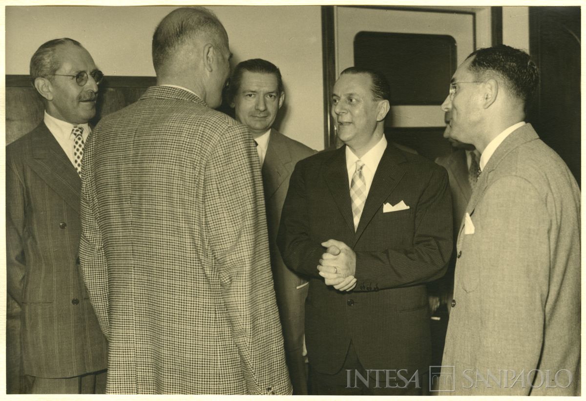 Inaugurazione della filiale Cariplo di Brescia, 06 - 07 luglio 1953 (foto di Cesare Allegri)