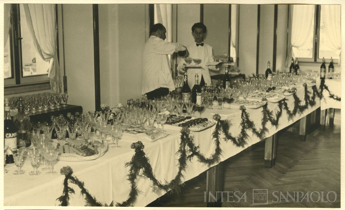 Inaugurazione della filiale Cariplo di Brescia, 06 - 07 luglio 1953 (foto di Cesare Allegri)