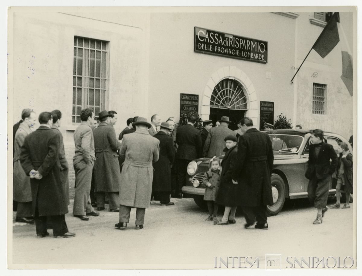 Inaugurazione della filiale Cariplo di Brescia in Corso Garibaldi 28, 13 novembre 1946 (Fot. Santangelo)