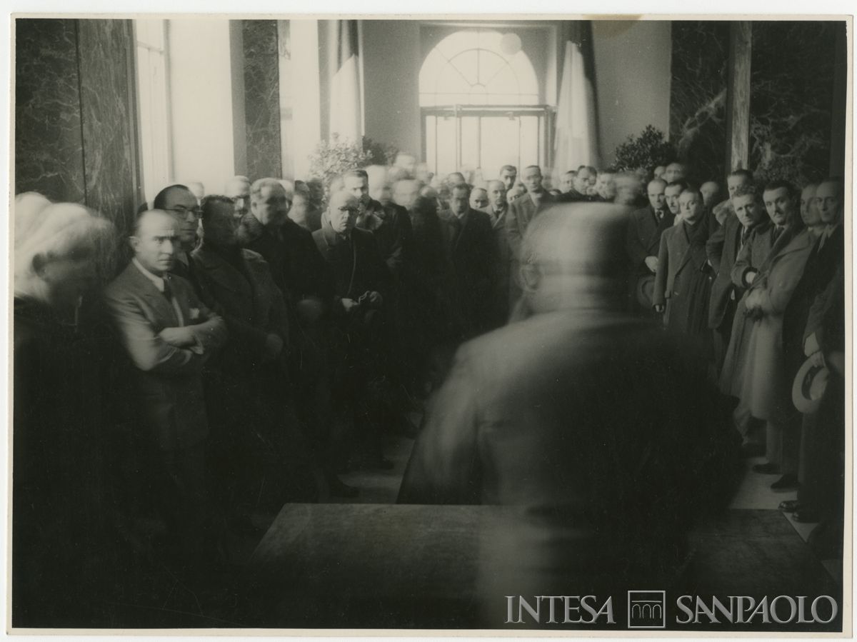 Inaugurazione della filiale Cariplo di Bergamo, in via Paglia 1, 22 ottobre 1947 (A. Terzi)