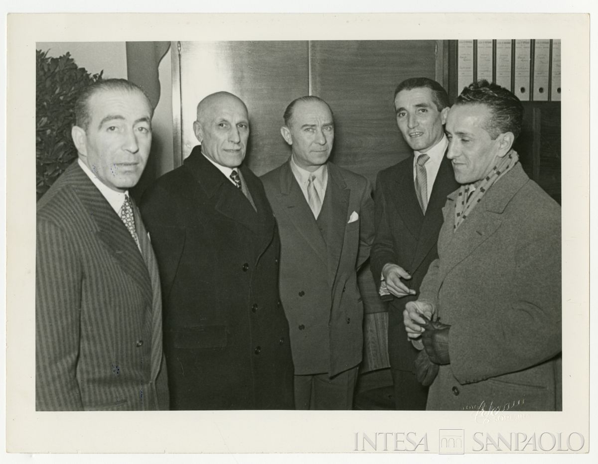 Autorità non identificate all'inaugurazione della filiale Cariplo di Soresina, 1950 (Ceferani)