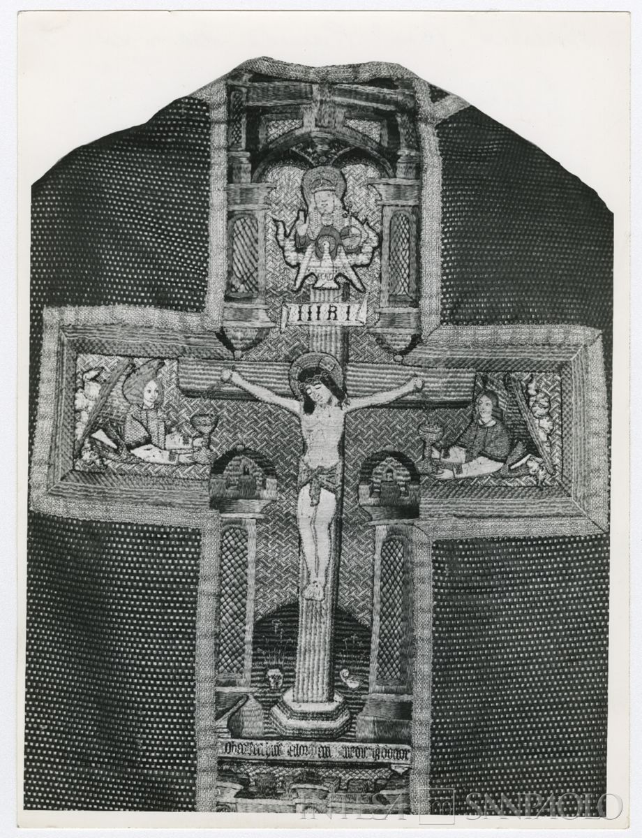 Baceno, Chiesa di San Gaudenzio: dettaglio della pianeta prima del restauro, 1962-1964 (Photo Haus)