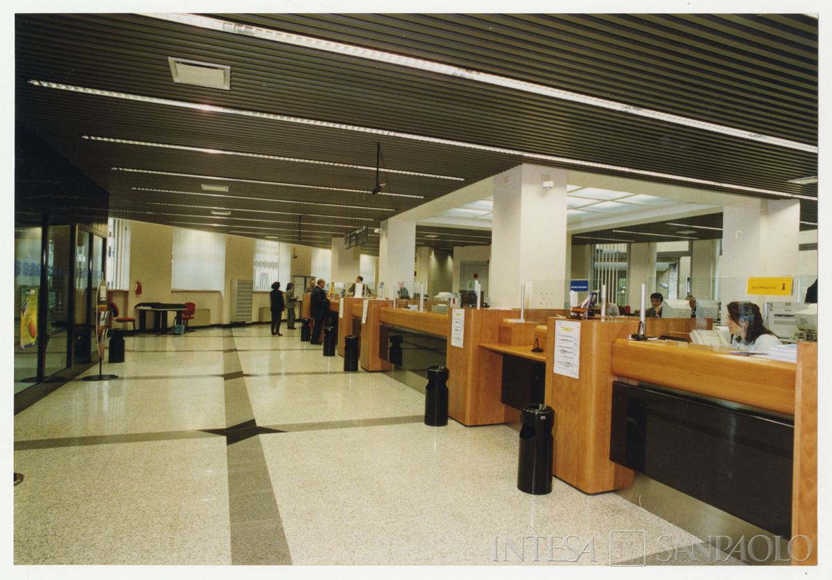 Cariplo, salone del pubblico della Sede di Bergamo, novembre 1999 (Dino Sala)