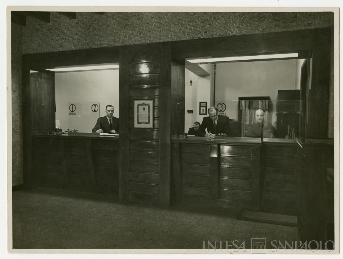 Cariplo, personale al lavoro nella Sede di Bergamo, 1942 (A.Terzi)