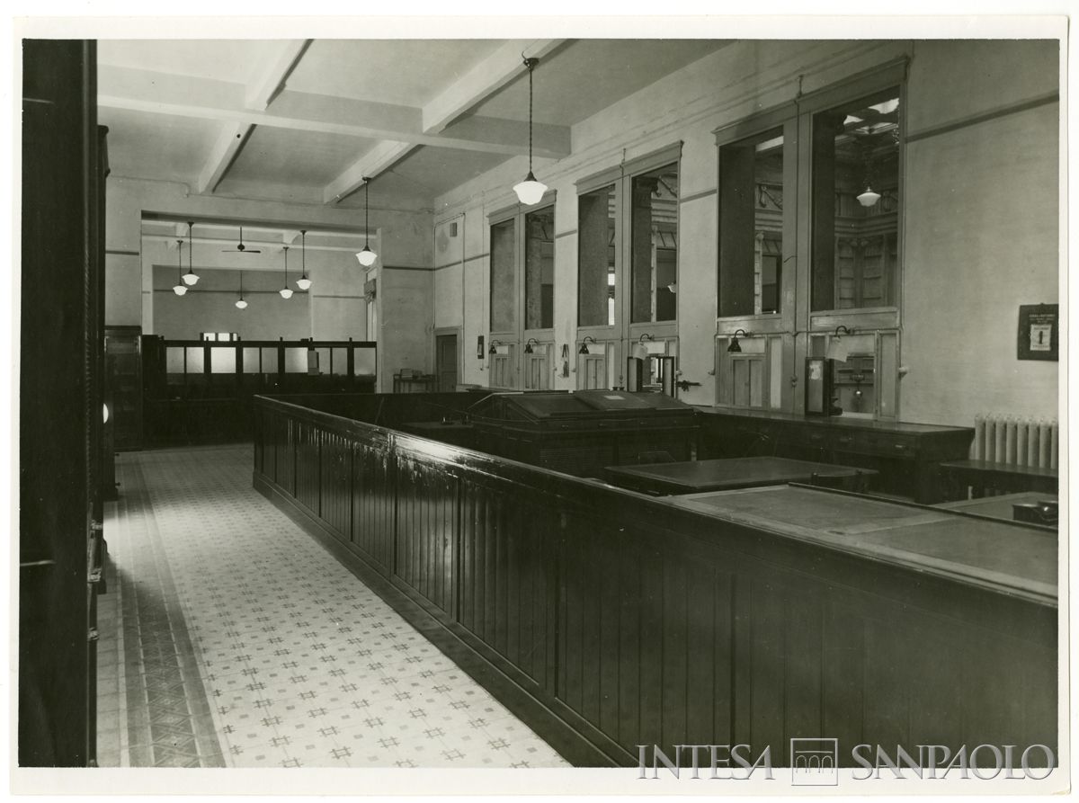 Cariplo, interno della Sede di Cremona, palazzo Fodri, 1933 (Ettore Zagnoni)