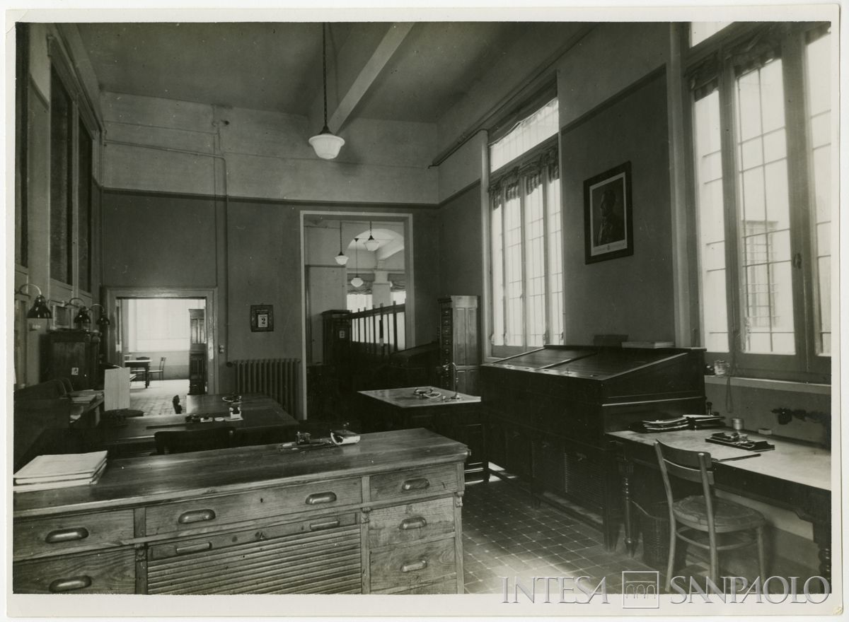 Cariplo, back office della Sede di Cremona, palazzo Fodri, 1933 (Ettore Zagnoni)