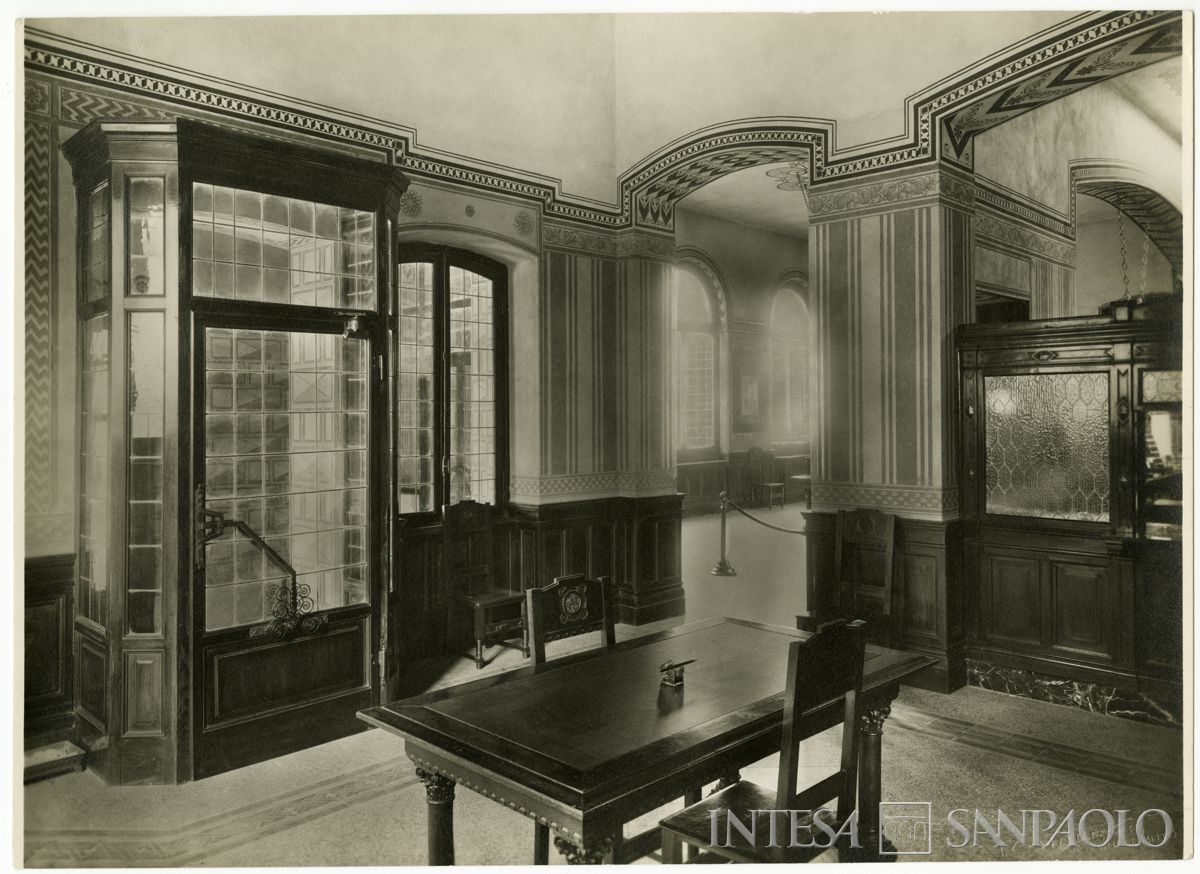 Cariplo, interno della filiale di Gallarate, 1927 (Tecnifoto Giovara)