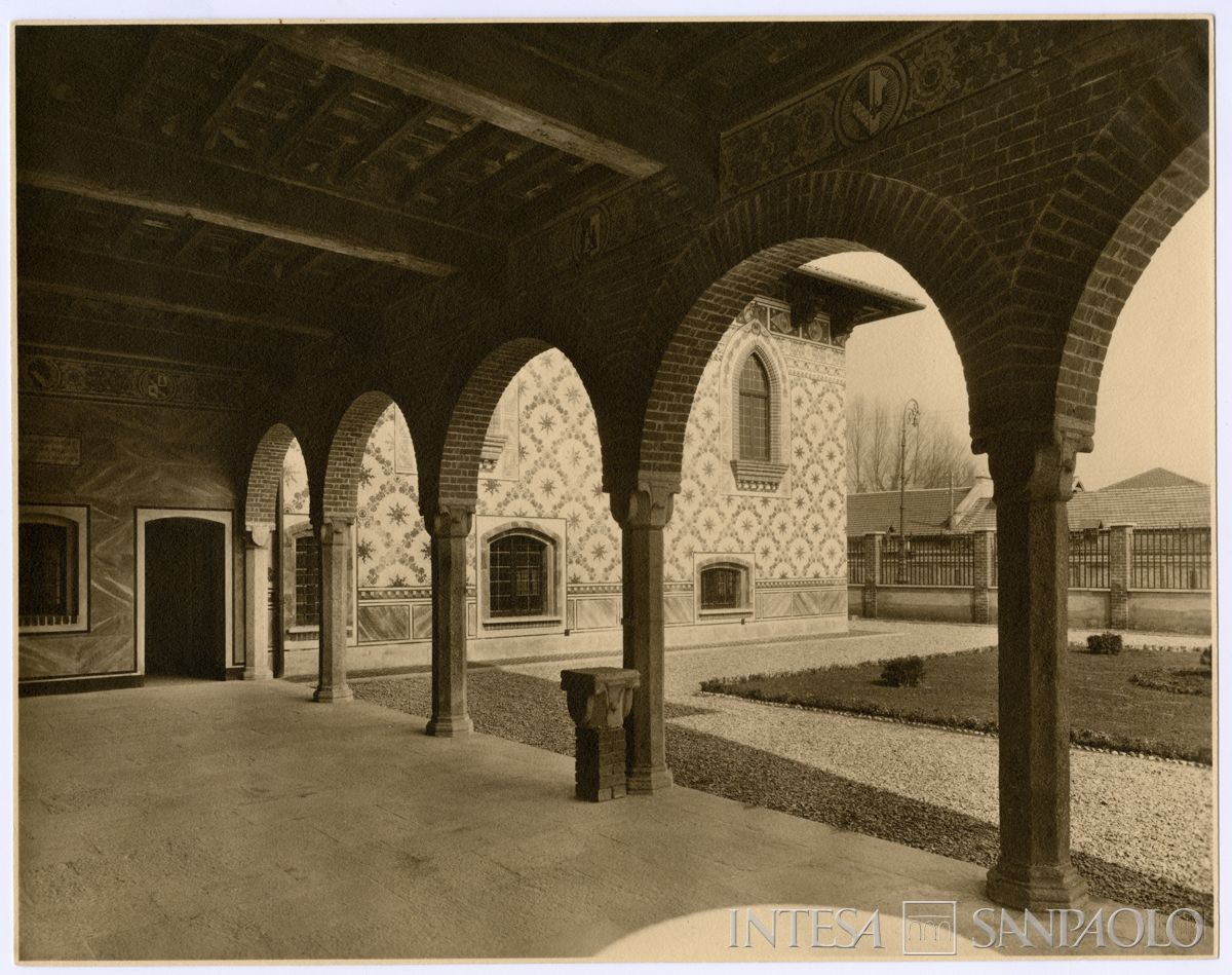 Cariplo, porticato della filiale di Legnano, 1927 (Giovara e Figli)