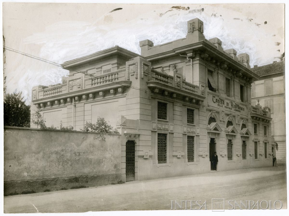 Cariplo, esterno dell'Agenzia 1 di Monza, 1919-1921 (fotografo sconosciuto)