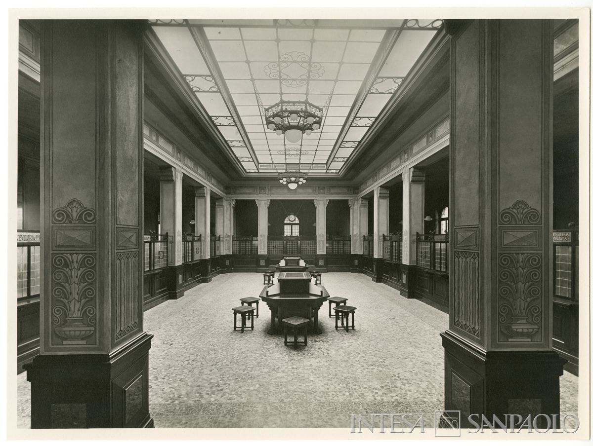 Cariplo, salone del pubblico della Sede di Pavia, 1931 (Bottega di fotografia Chiolini & Turconi)