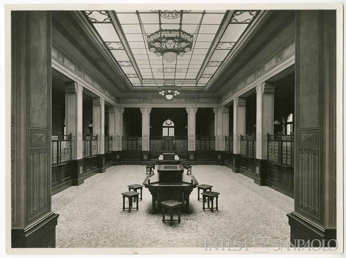 Cariplo, salone del pubblico della Sede di Pavia, 1931 (Bottega di fotografia Chiolini & Turconi)