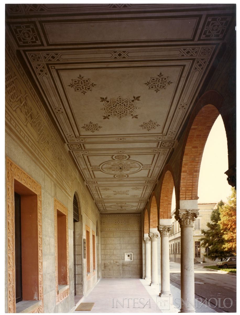Cariplo, portico affrescato della filiale di Pegognaga, 1982 (Mario La Porta)