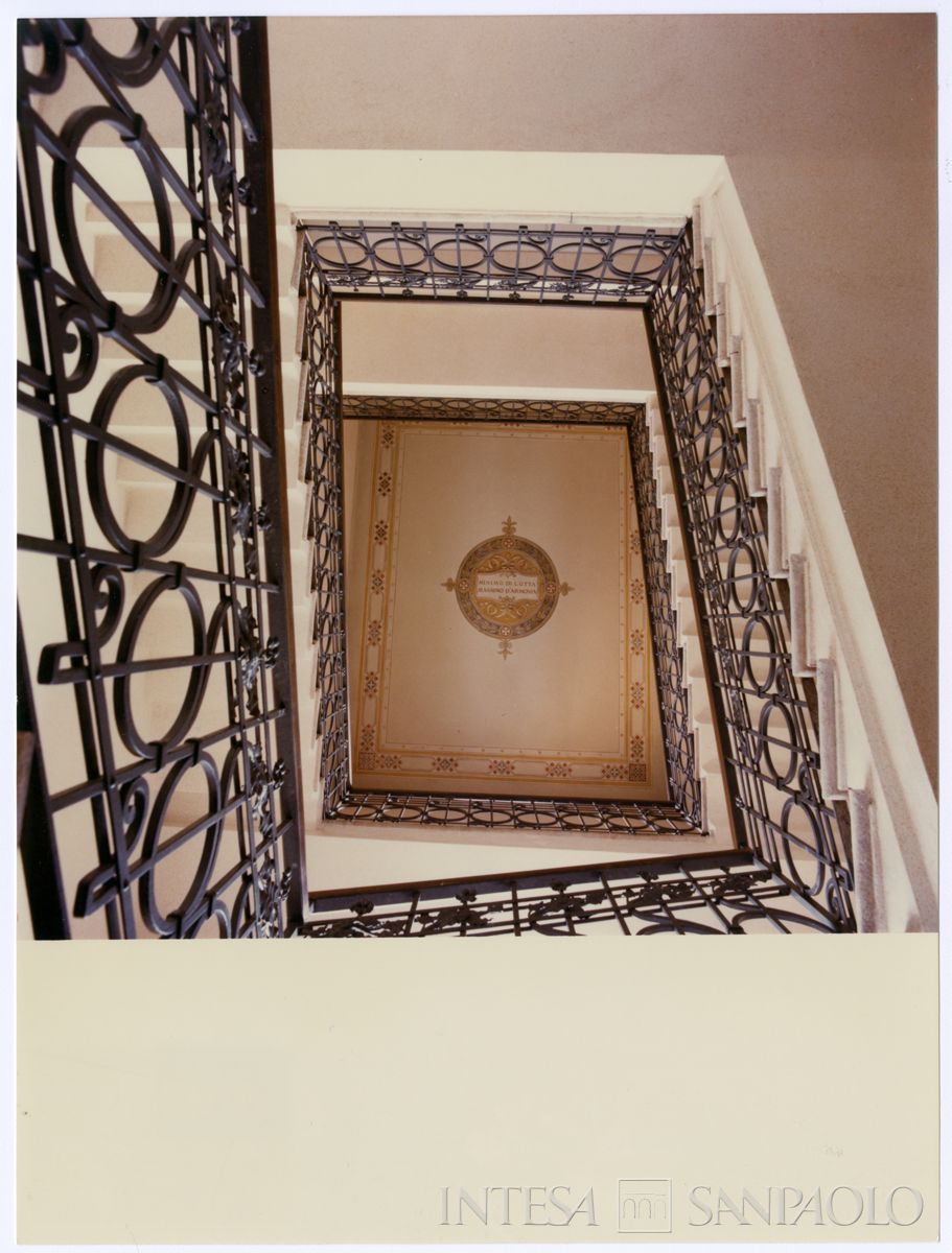 Cariplo, soffitto affrescato nella filiale di Pegognaga, 1982 (Mario La Porta)