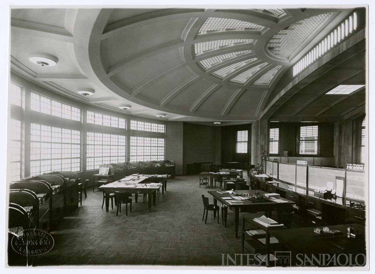 Cariplo, back office della filiale di Saronno, 1936 (Fotografia G. Longoni)
