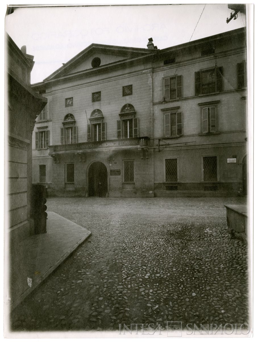 Cariplo, esterno della Sede di Sondrio, 1923 (fotografo sconosciuto)