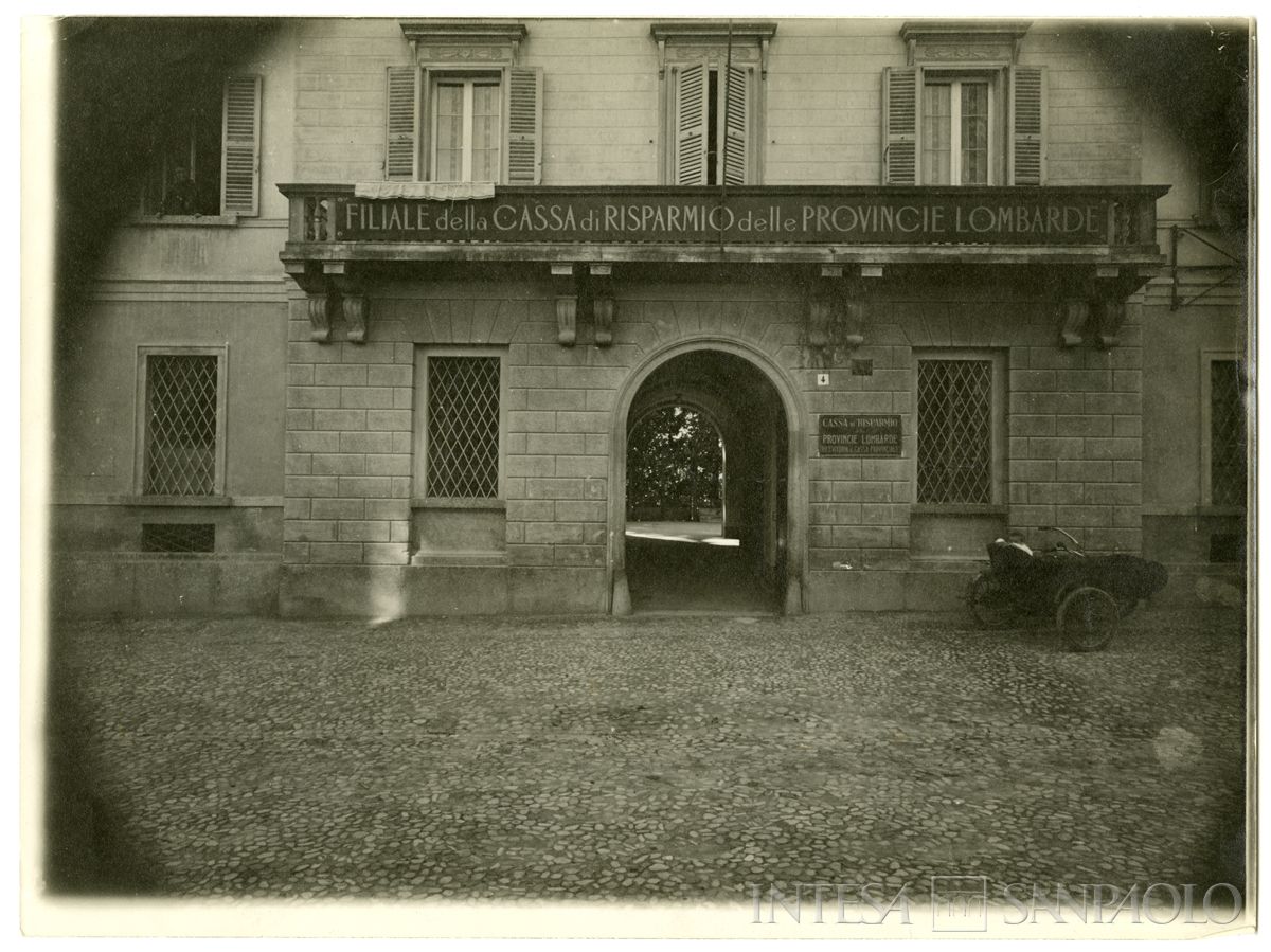 Cariplo, esterno della Sede di Sondrio, 1923 (fotografo sconosciuto)
