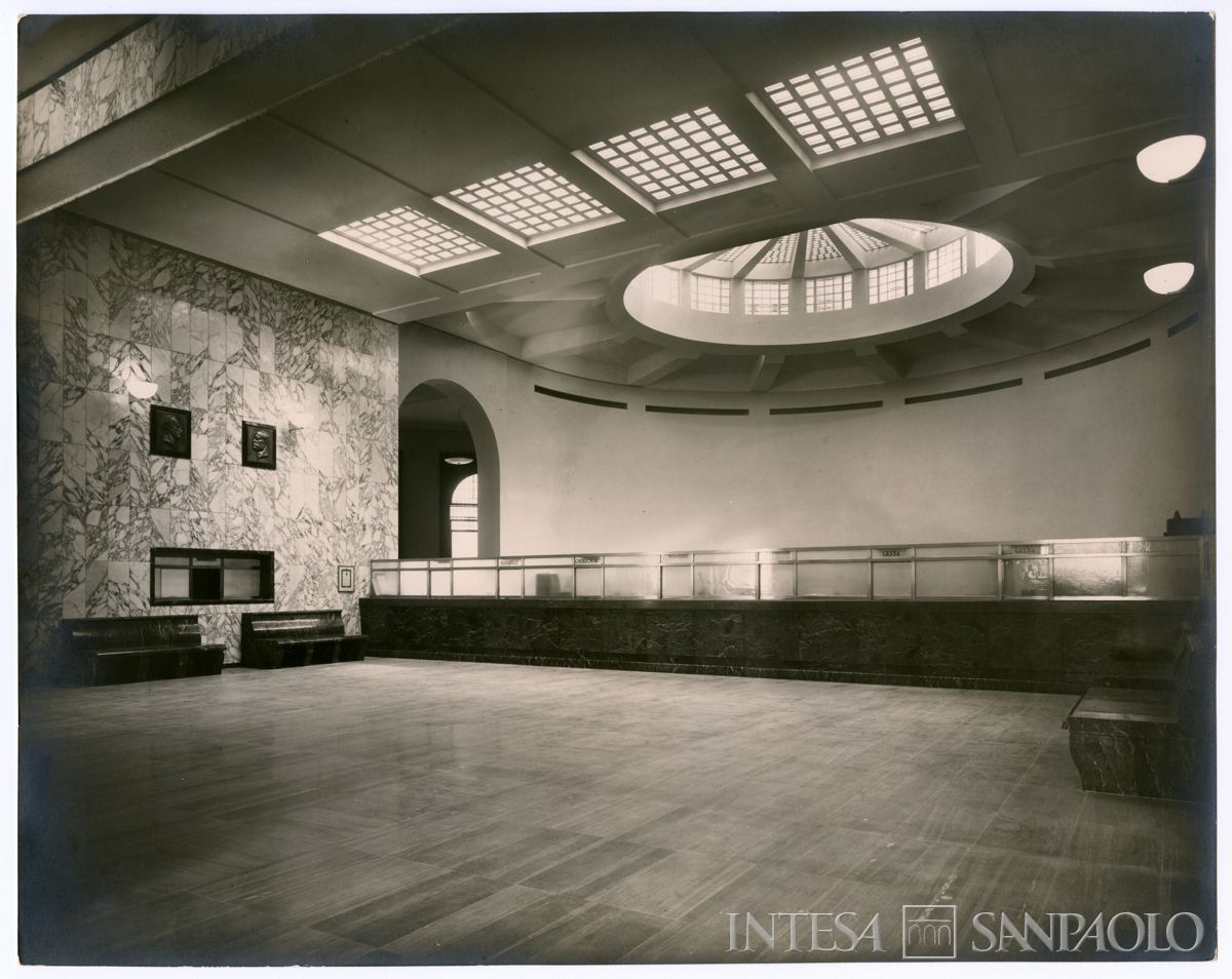 Cariplo, salone del pubblico della Sede di Varese, [1939] (Paganini)