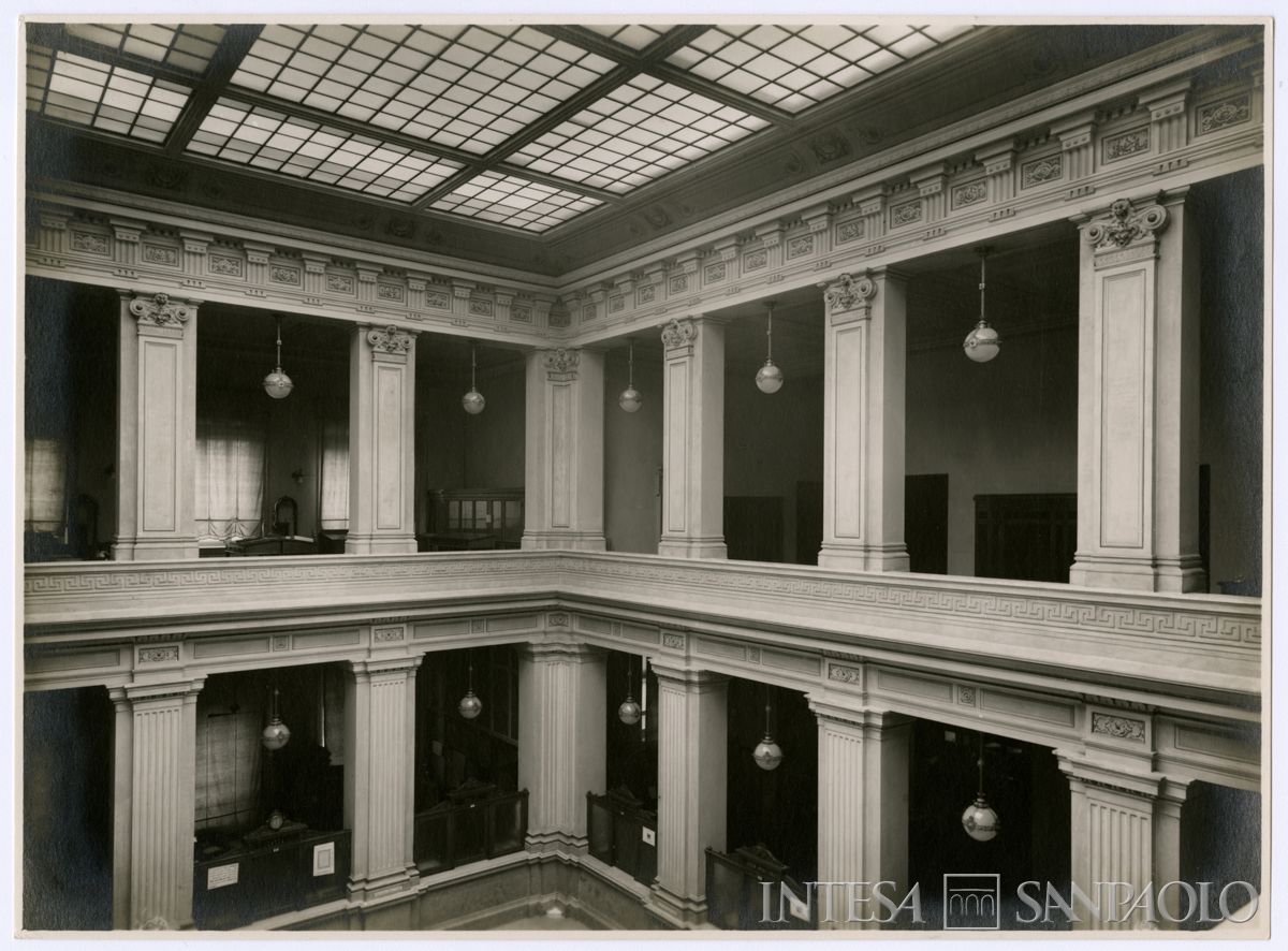 Cariplo, interno della filiale di Voghera, 1927 (Vittorio Cicala)