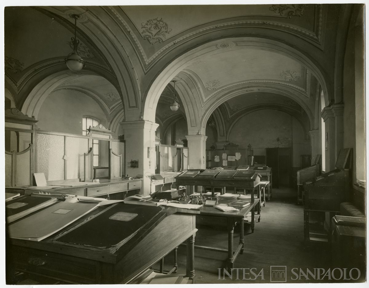 Cariplo, back office della filiale di Tortona, novembre 1926 (fotografo sconosciuto)