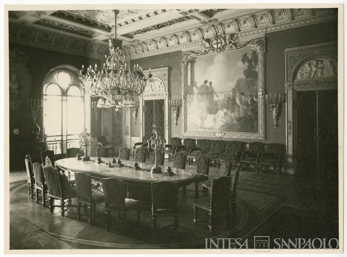 Cà de Sass, Salone della Commissione Centrale di Beneficenza, anni 1920 (Foto Arnaldo Chierichetti)